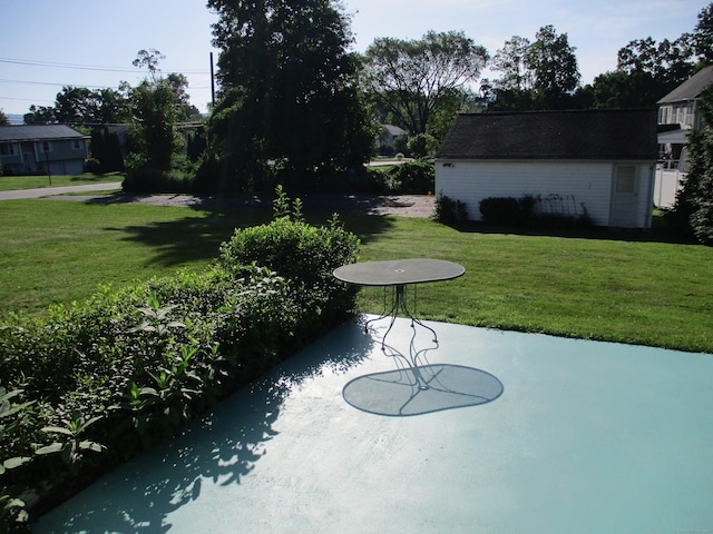 8 Susan Ln, Meriden, CT 06450 - view of patio / terrace