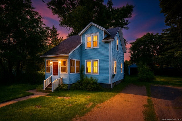 49 Richard Rd, East Hartford, CT 06119 - traditional home featuring a front yard and driveway