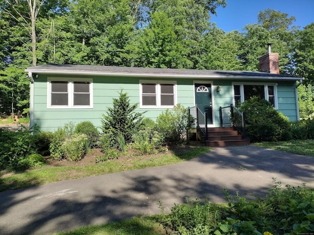 4 Newsome Rd, Oxford, CT 06478 - photo 1
