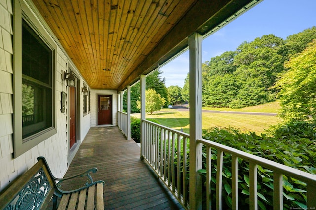 18 Sandpiper Ln, East Lyme, CT 06333 - view of porch