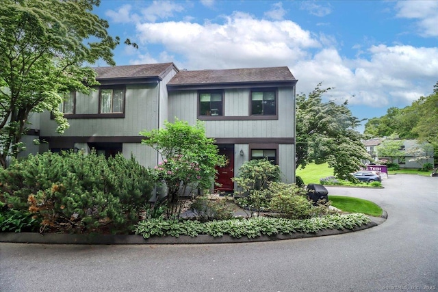 17 Harbour Vlg Unit F, Branford, CT 06405 - view of front of home featuring driveway and roof with shingles