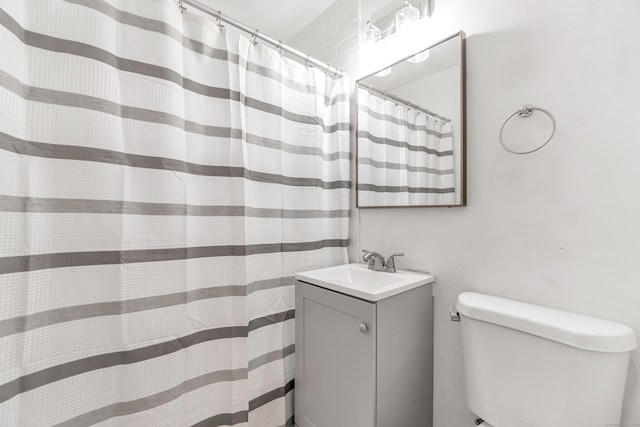 238 Larkin Ct, Stratford, CT 06615 - photo 10