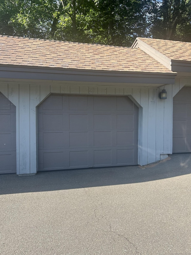 7 Harbour Vlg Unit A, Branford, CT 06405 - view of garage