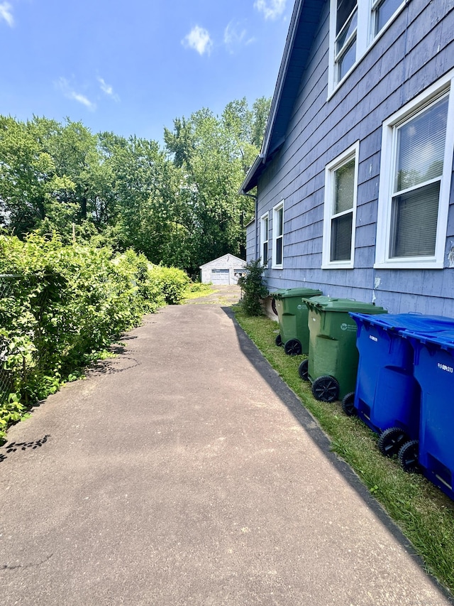 33 Wilson Ave, Windsor, CT 06095 - view of home's exterior