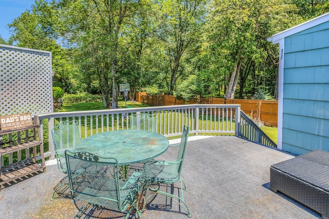 11 Margaret St, Norwalk, CT 06851 - fenced backyard with outdoor dining area