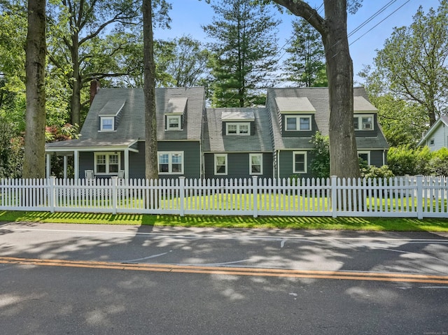 2 Clearview Ave, Norwalk, CT 06851 - view of front facade with a fenced front yard