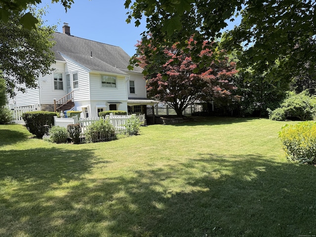 28 Maplerow Ave, Waterbury, CT 06705 - view of yard
