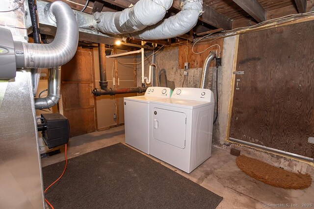 18 Hull Dr, Southington, CT 06479 - washroom with washing machine and clothes dryer