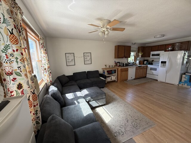 153 Maplewood Ave, Torrington, CT 06790 - photo 7