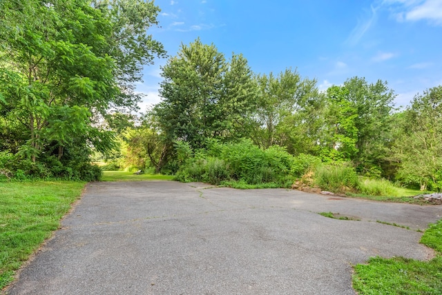 20 Mack Rd, Middlefield, CT 06455 - view of street