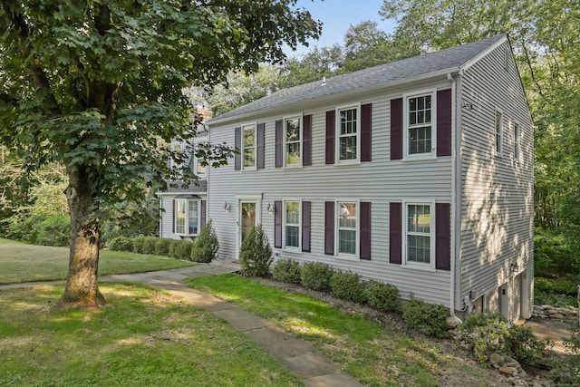 9 Allen Ct, Norwalk, CT 06851 - colonial inspired home with a front lawn
