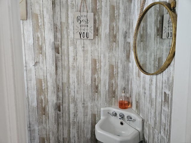 805 Savin Ave, West Haven, CT 06516 - view of bathroom