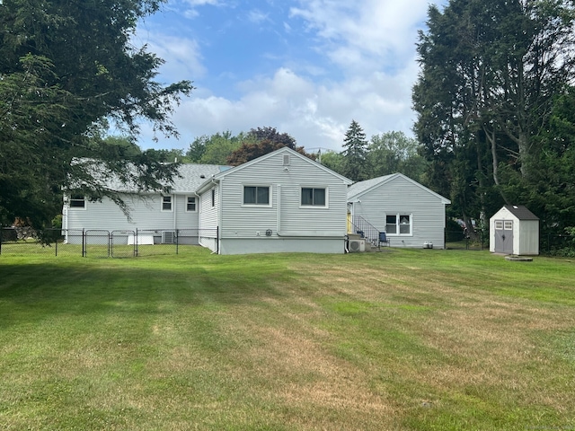 4328 Madison Ave, Trumbull, CT 06611 - photo 8