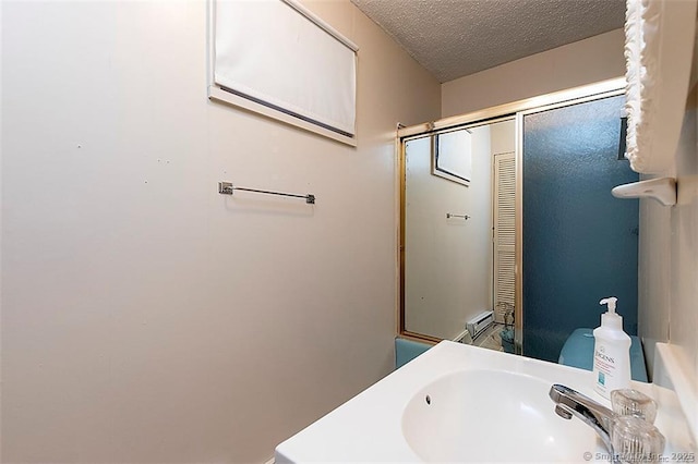 37 Landin St, Woodbridge, CT 06525 - bathroom featuring a sink and a textured ceiling