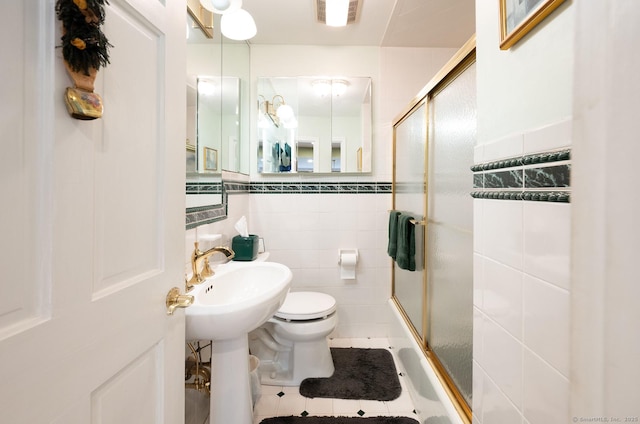 79 Ben Whitney Ln, Bridgewater, CT 06752 - full bathroom featuring tile walls and a shower with shower door