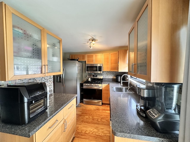 74 Churchill Dr Unit 74, Newington, CT 06111 - photo 4