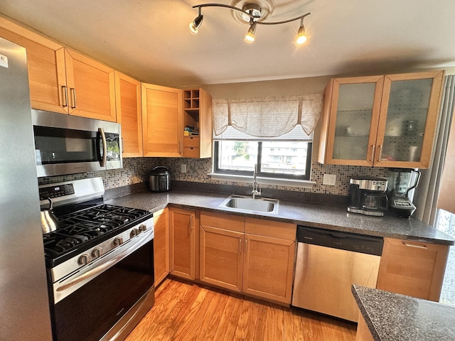 74 Churchill Dr Unit 74, Newington, CT 06111 - photo 8