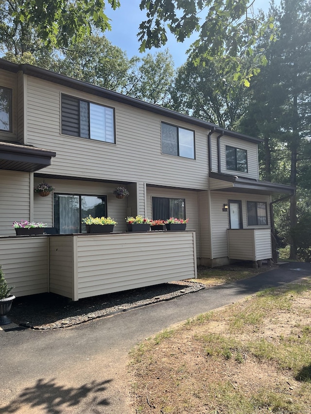259 Cottonwood Rd Unit 259, Newington, CT 06111 - photo 3