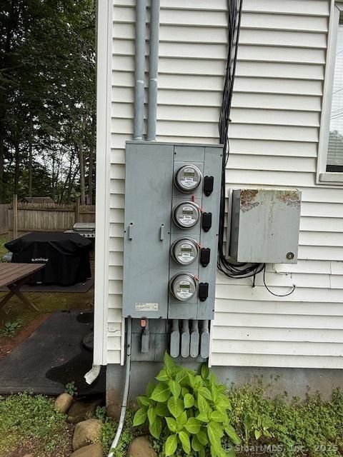 131 N Ridgeland Rd, Wallingford, CT 06492 - exterior view of electric meter