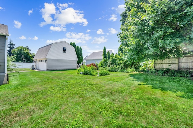 159 Jefferson St, Stratford, CT 06615 - view of yard with an outdoor structure and a garage