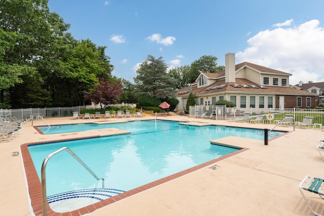 323 Carriage Crossing Ln Unit 323, Middletown, CT 06457 - community pool featuring a patio