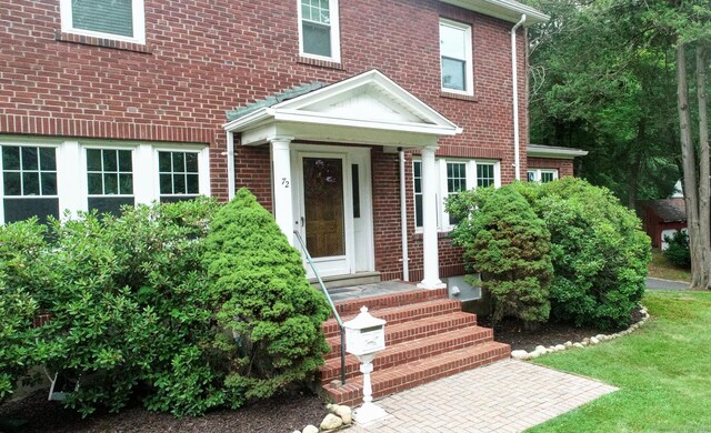 72 Lovely St, Farmington, CT 06085 - photo 3