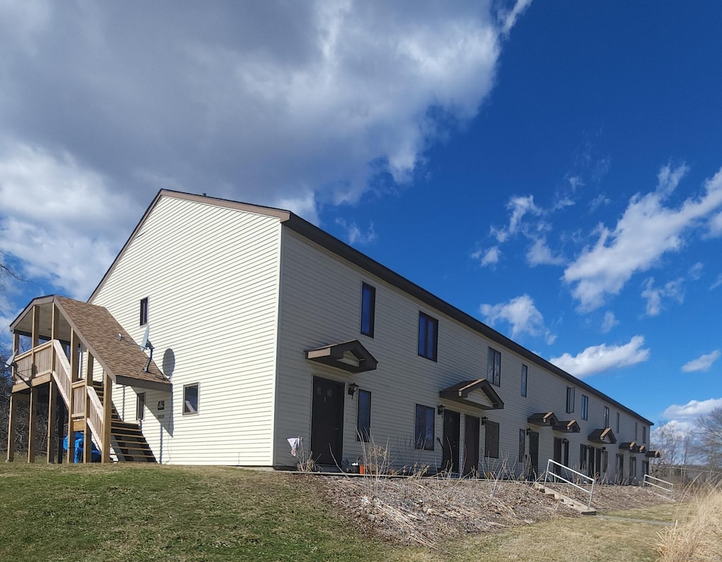 3 Brook Front Ln Unit 3, Pomfret, CT 06259 - photo 2