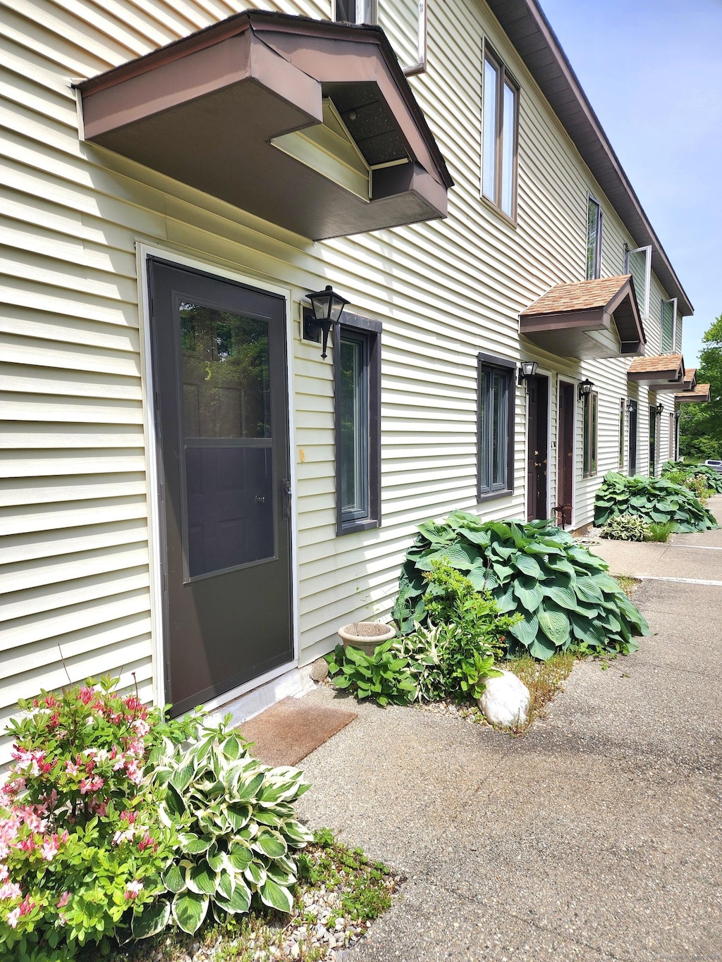 3 Brook Front Ln Unit 3, Pomfret, CT 06259 - photo 3