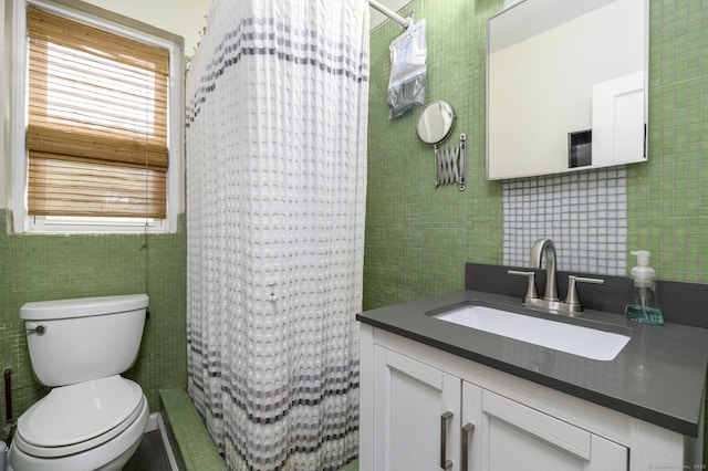 132 Summer St Unit 3C, Stamford, CT 06614 - bathroom featuring tile walls, vanity, and a shower with shower curtain