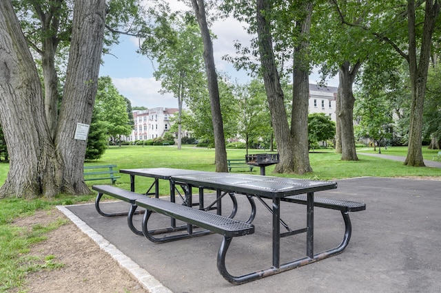 132 Summer St Unit 3C, Stamford, CT 06614 - view of property's community with a yard and outdoor dining space