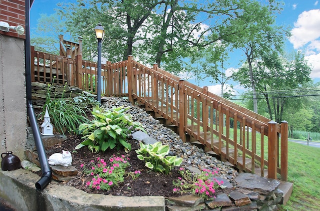 109 Pinnacle Rd, Ellington, CT 06029 - view of yard featuring stairs