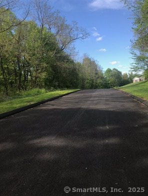 7 Eagle Dr, New Milford, CT 06776