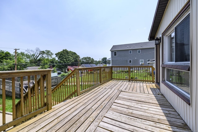 207 Hillcrest Rd, Bridgeport, CT 06606 - view of deck
