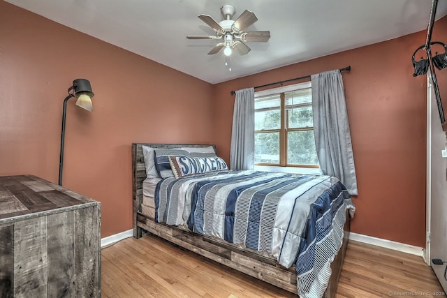 754 Riverside Dr, Orange, CT 06477 - bedroom with wood finished floors and a ceiling fan