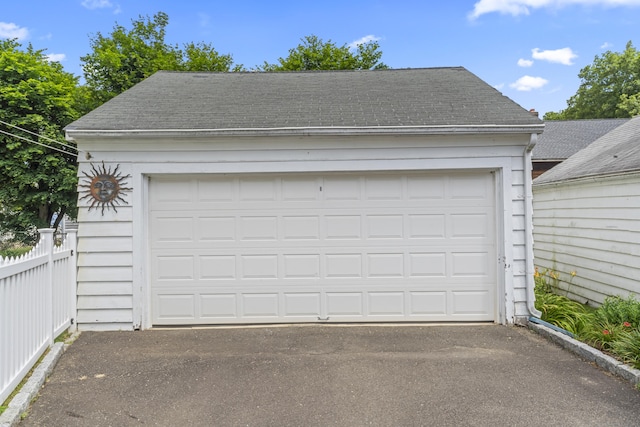 32 Prince Pl, Stamford, CT 06905