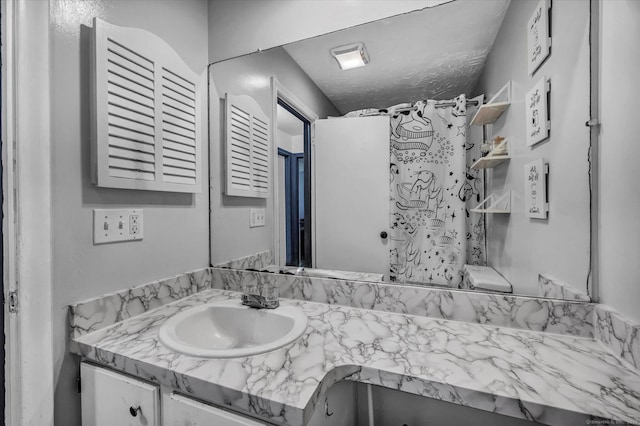 34 Woodland Dr Unit 34, Cromwell, CT 06416 - bathroom with vanity
