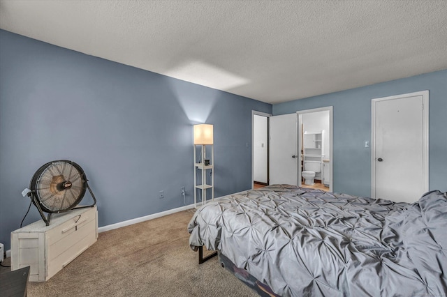 34 Woodland Dr Unit 34, Cromwell, CT 06416 - carpeted bedroom with a textured ceiling and ensuite bathroom