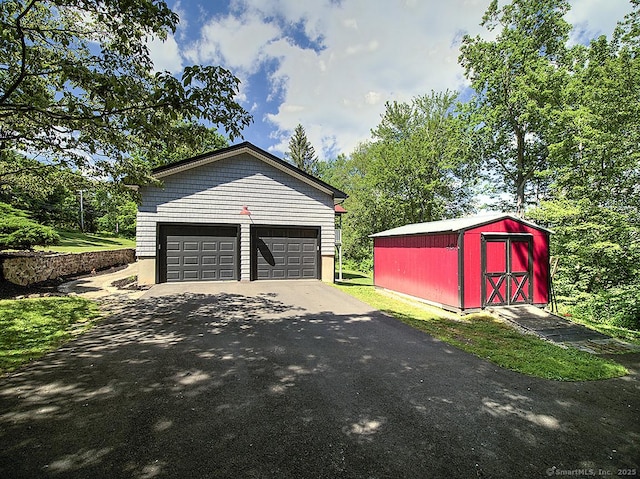 481 Gaylord Mountain Rd, Hamden, CT 06518 - detached garage with a storage shed
