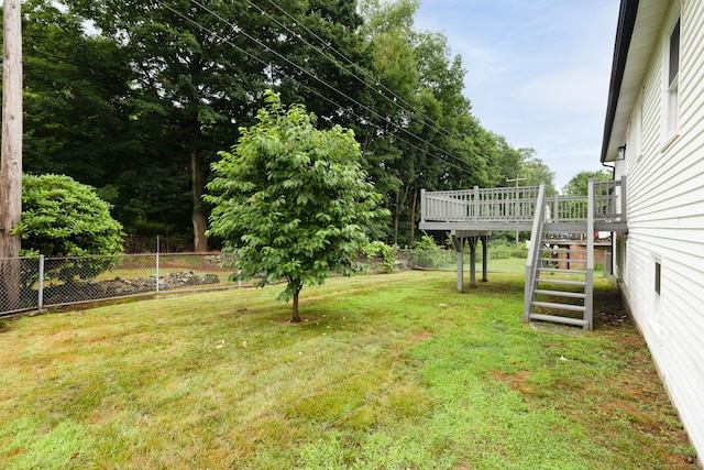 107 Meetinghouse Rdg, Meriden, CT 06450 - fenced backyard with stairway and a deck