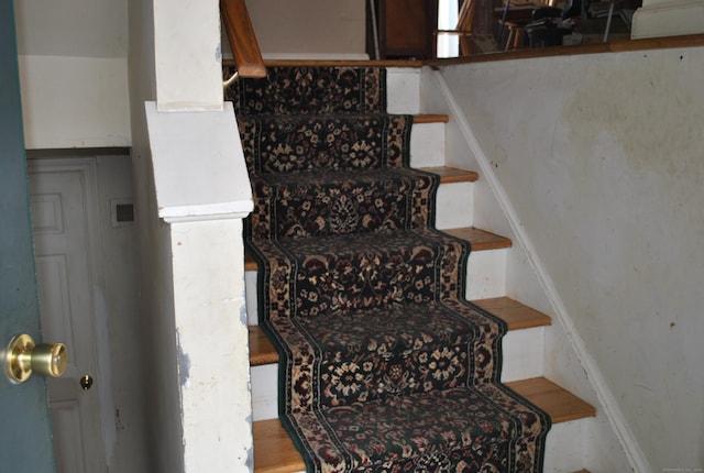 22 Virginia Ave Apt 2B, Danbury, CT 06810 - photo 2