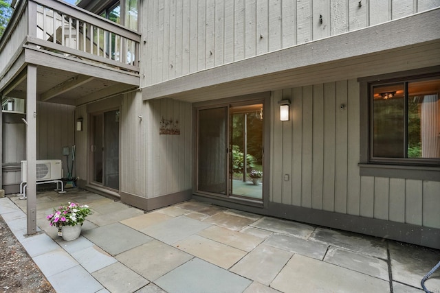 499 Heritage Vlg Unit B, Southbury, CT 06488 - view of exterior entry featuring a patio area and a balcony