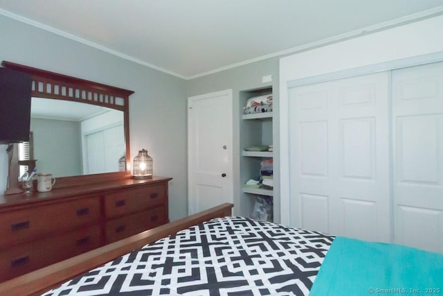 19 Garfield Rd, Bristol, CT 06010 - bedroom with ornamental molding and a closet