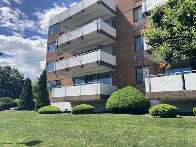 50 Birdseye St Unit 104, Stratford, CT 06615 - view of building exterior