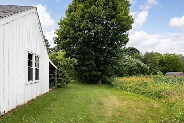 367 Norfolk Rd, North Canaan, CT 06024 - view of green lawn