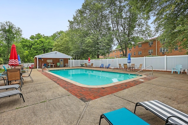 1060 New Haven Ave Apt 7, Milford, CT 06460 - community pool with a patio area and outdoor dining area