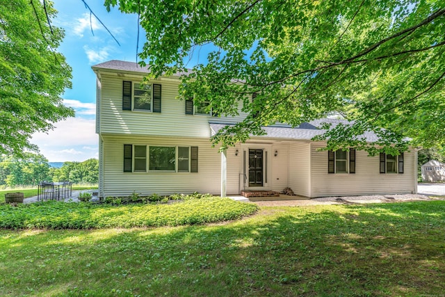 23 Bell Hill Rd, Washington, CT 06793 - view of front of house featuring a front yard
