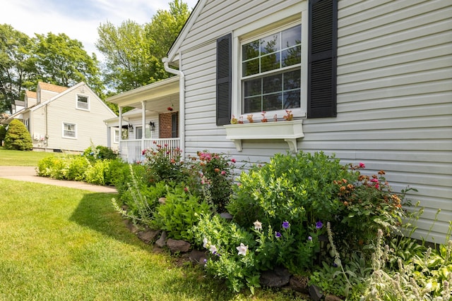 6 French St, Bristol, CT 06010 - view of exterior entry featuring a lawn and a porch