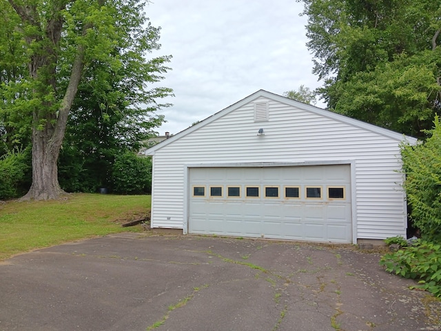 222 Chestnut Hill Ave, Waterbury, CT 06704 - photo 22