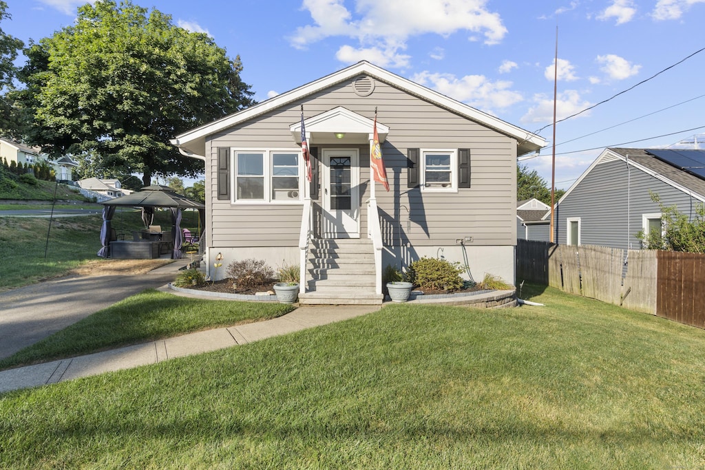 4 Warfield St, Milford, CT 06461 - photo 1