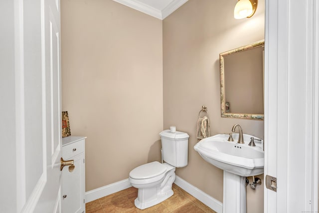 19 Woodlawn Dr, Trumbull, CT 06611 - half bath with ornamental molding and tile patterned floors